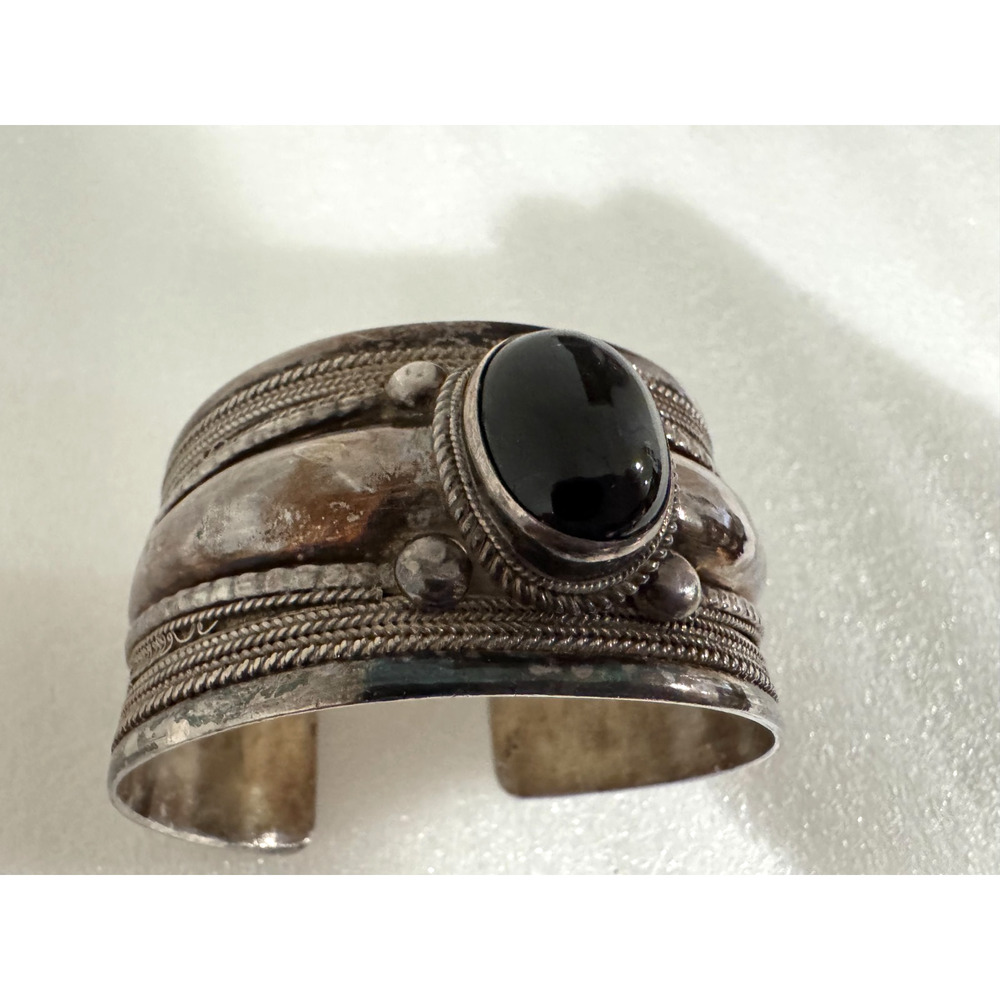 Large Sterling Silver Cuff Bracelet Black Onyx Stone 62 Grams Southwestern